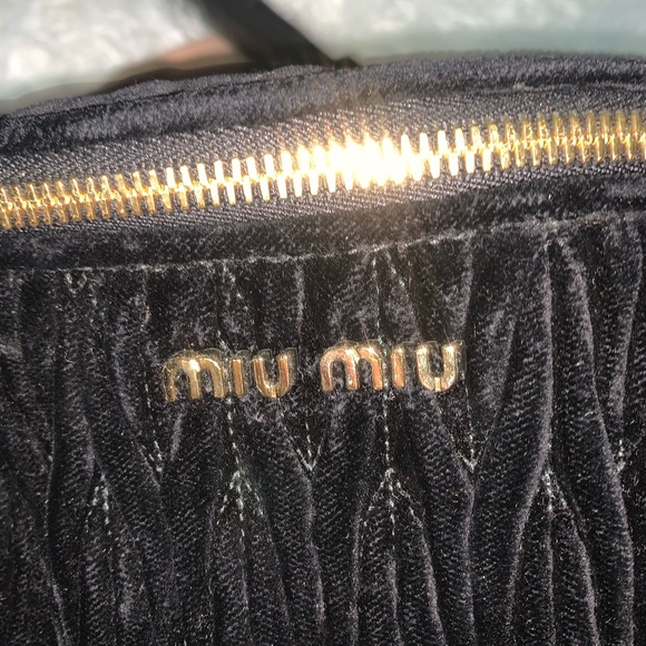 MiuMiu convertible matelassé belt bag - Picture 4 of 8